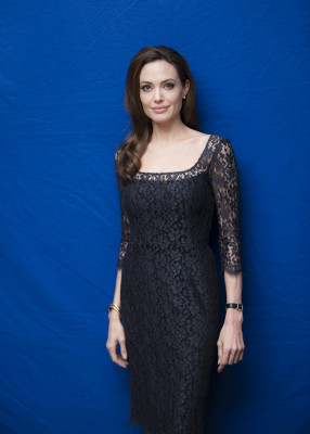 Angelina Jolie pic #429032