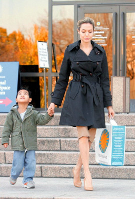 Angelina Jolie pic #36966