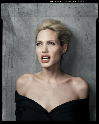 Angelina Jolie pic #436251