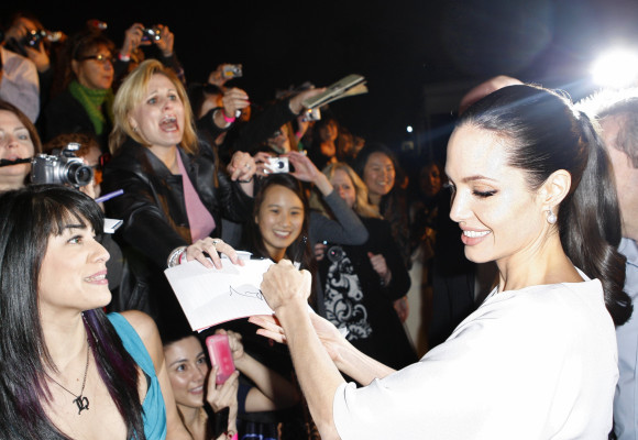 Angelina Jolie pic #433279