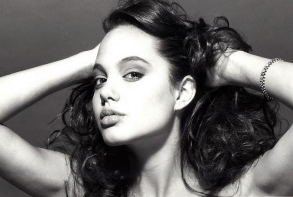 Angelina Jolie pic #194317
