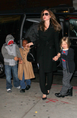 Angelina Jolie pic #426920