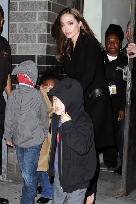 Angelina Jolie pic #426919