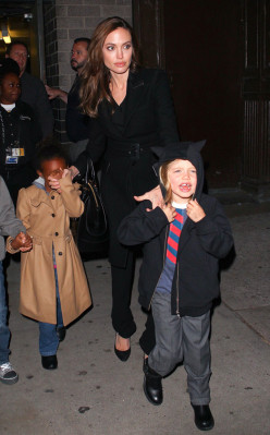 Angelina Jolie pic #426917