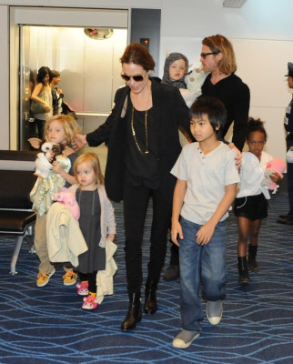 Angelina Jolie pic #420259