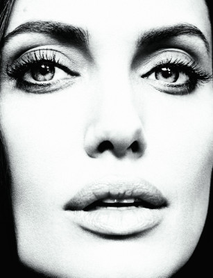 Angelina Jolie pic #441714