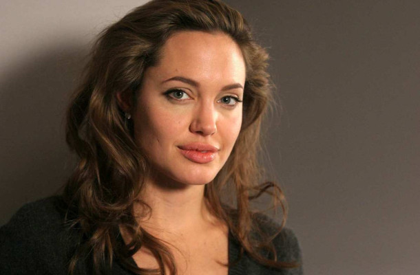 Angelina Jolie pic #433727