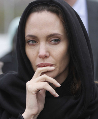 Angelina Jolie pic #685679