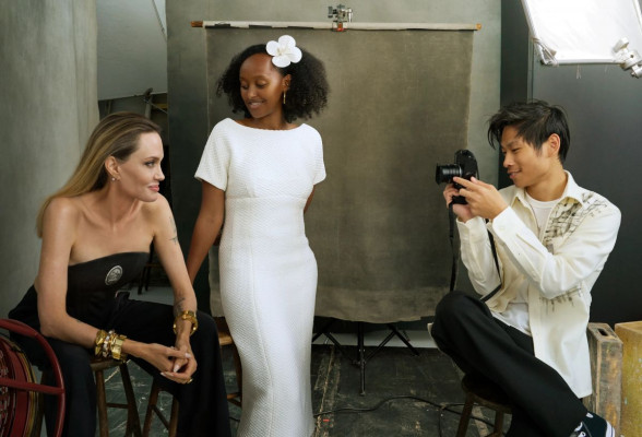 Angelina Jolie pic #1335720