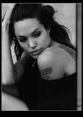 Angelina Jolie pic #73295