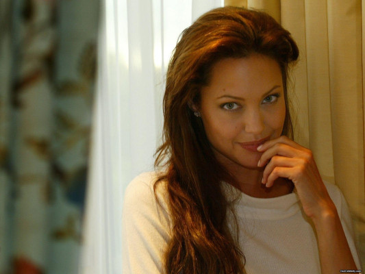 Angelina Jolie pic #579496