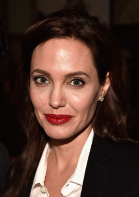 Angelina Jolie pic #754113