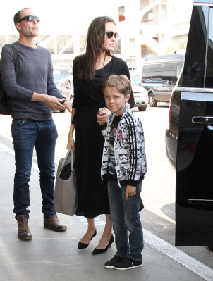 Angelina Jolie pic #859646