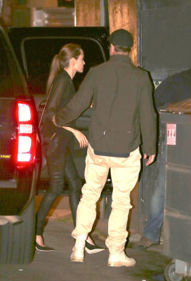 Angelina Jolie pic #695155