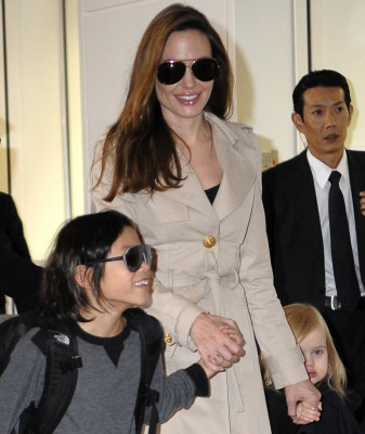 Angelina Jolie pic #422081