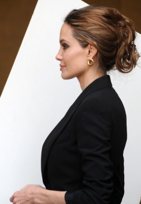 Angelina Jolie pic #437709