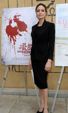 Angelina Jolie pic #437711