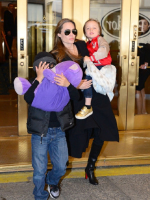 Angelina Jolie pic #600091