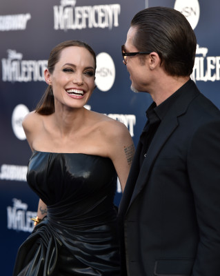 Angelina Jolie pic #705944