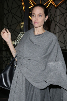 Angelina Jolie pic #849338