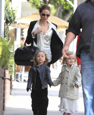 Angelina Jolie pic #453947
