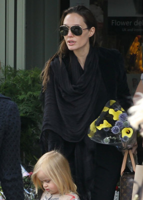 Angelina Jolie pic #481338