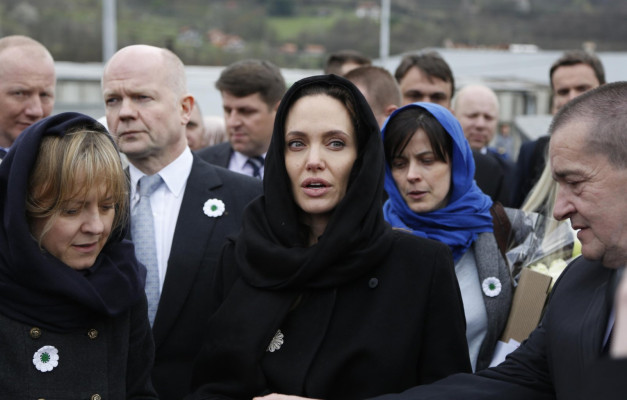 Angelina Jolie pic #685700