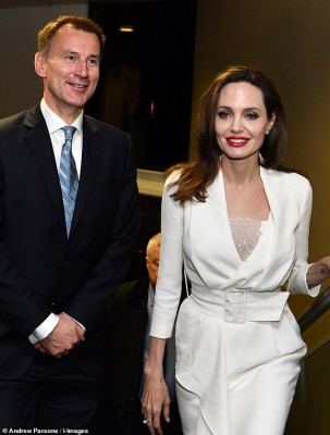 Angelina Jolie pic #1113579
