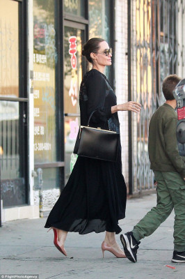 Angelina Jolie pic #1107962