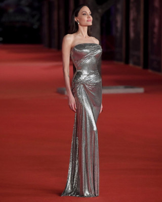 photo 5 in Angelina Jolie gallery [id1277128] 2021-10-26 00:00:00