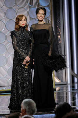 Angelina Jolie pic #996289