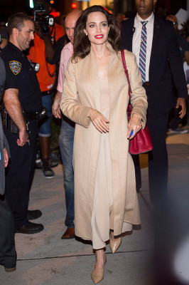 Angelina Jolie pic #963624