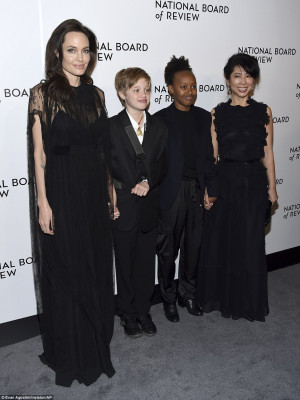 Angelina Jolie pic #997054