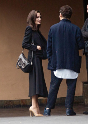 Angelina Jolie pic #979956