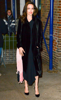 Angelina Jolie pic #990182