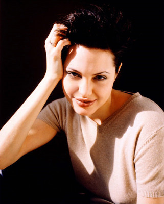 Angelina Jolie pic #213731