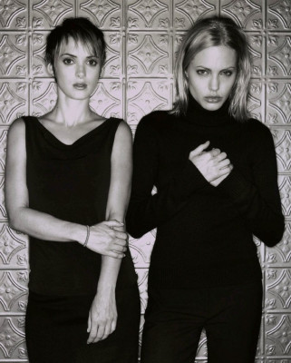 Angelina Jolie pic #213589