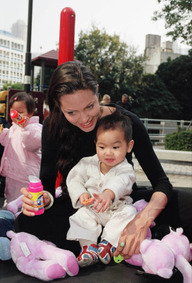 Angelina Jolie pic #213632