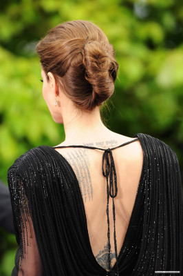 Angelina Jolie pic #698542