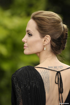 Angelina Jolie pic #698527