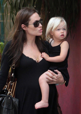 Angelina Jolie pic #225434