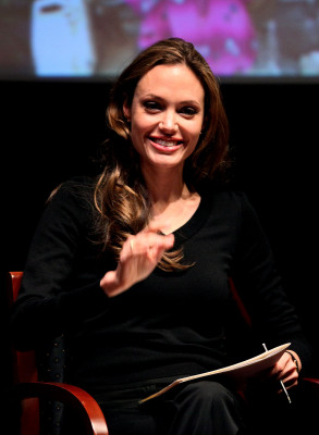 Angelina Jolie pic #224769