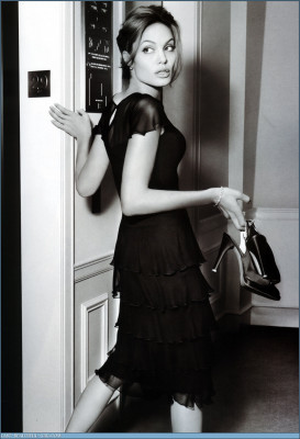 Angelina Jolie pic #89651