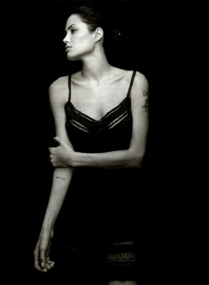 Angelina Jolie pic #133482