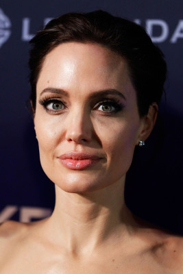 Angelina Jolie pic #742588