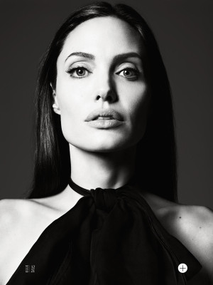Angelina Jolie pic #718824