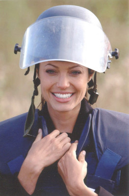 Angelina Jolie pic #135276
