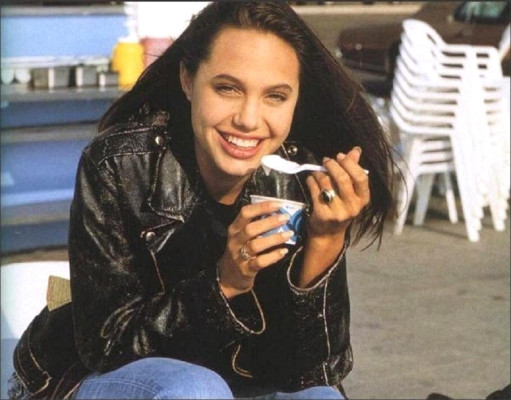 Angelina Jolie pic #119342