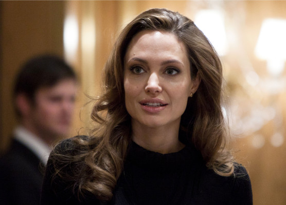 Angelina Jolie pic #449932
