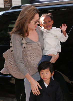 Angelina Jolie pic #84073